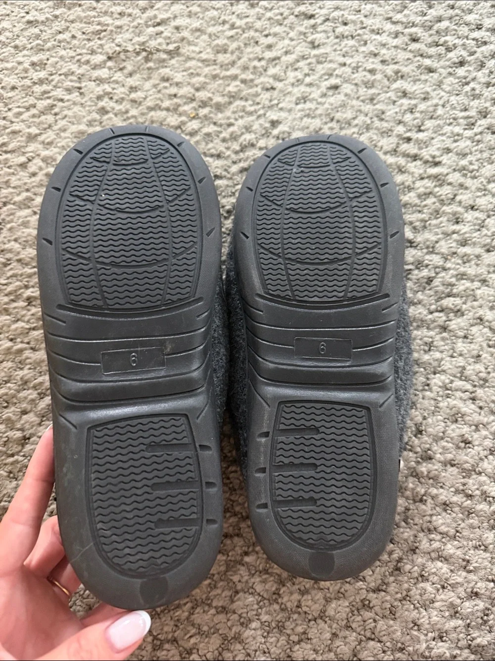 Lucky Brand Kids Gray Slip-On Slippers with Cream Fleece